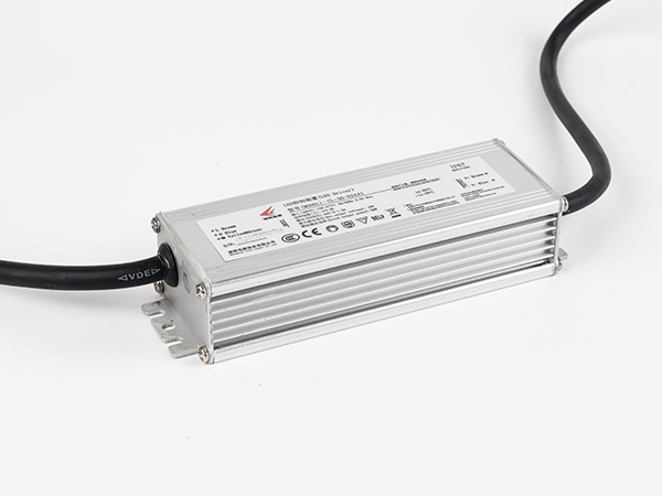 防水電源 防水電源